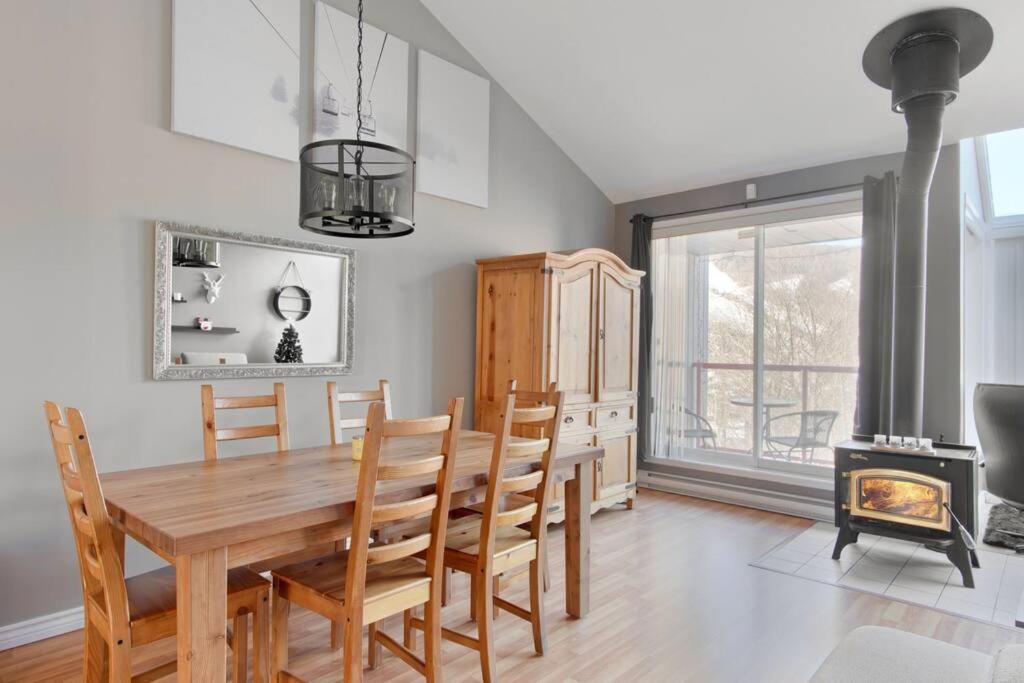Le Cozy-Condo A Louer A Stoneham Exteriör bild